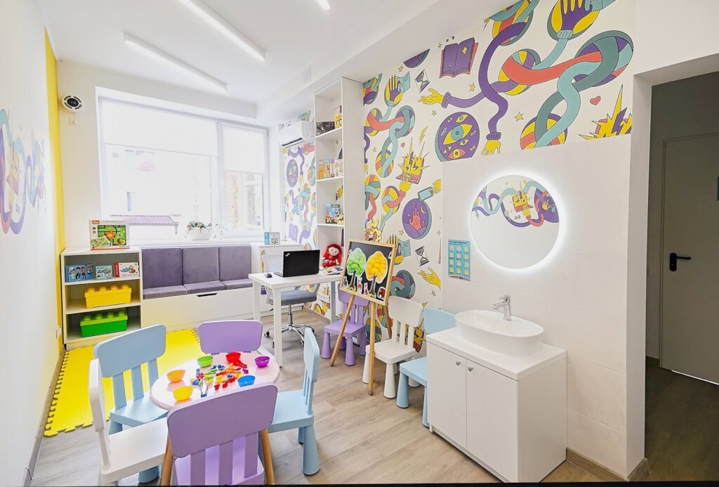School of Superheroes - Education in Hospitals