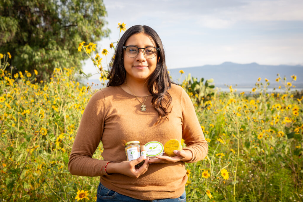 20 young people in Mexico turn ideas into business