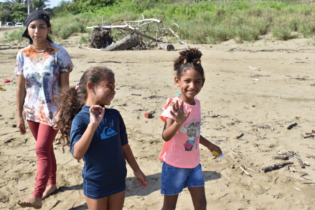 Send 4000 Rural Kids to Panama's Biggest Eco-Fest