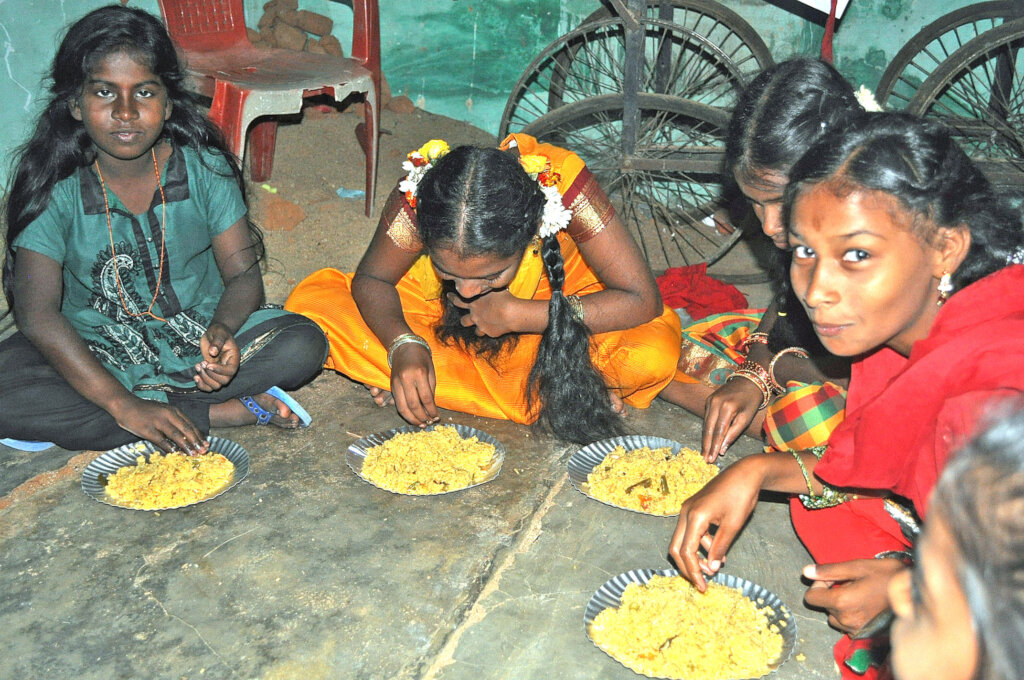 Provide meals to underprivileged tribal children