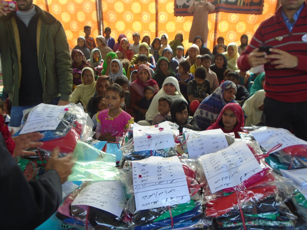 keep 100 children Warm,Safe & Hopeful this winter