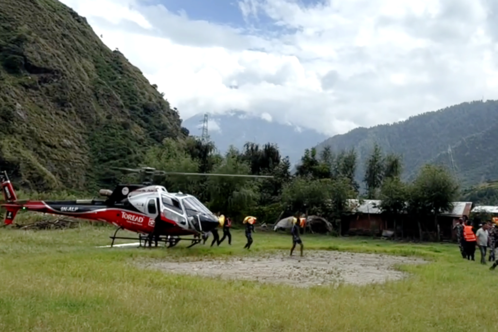 Help US students support flood victims in Nepal