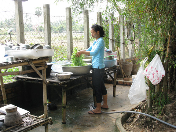 Food and Education for Cambodian Orphans