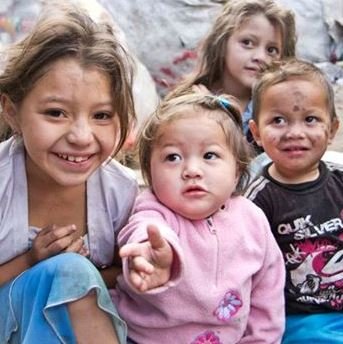 KIDS/Fashion Delivers -Essentials for Kids in Need
