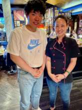 NaHyeon receives advice from an Executive Chef