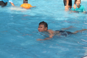 Wen enjoy swimming.