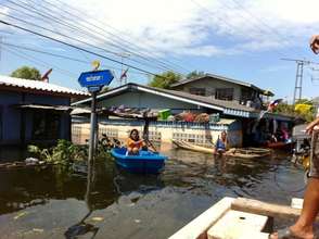Support flood victims in Thailand