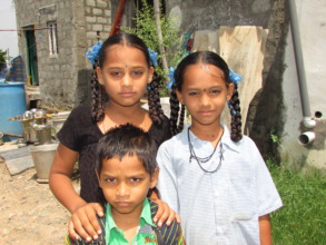 Suvarna and her brother Anji,  her sister Mallika