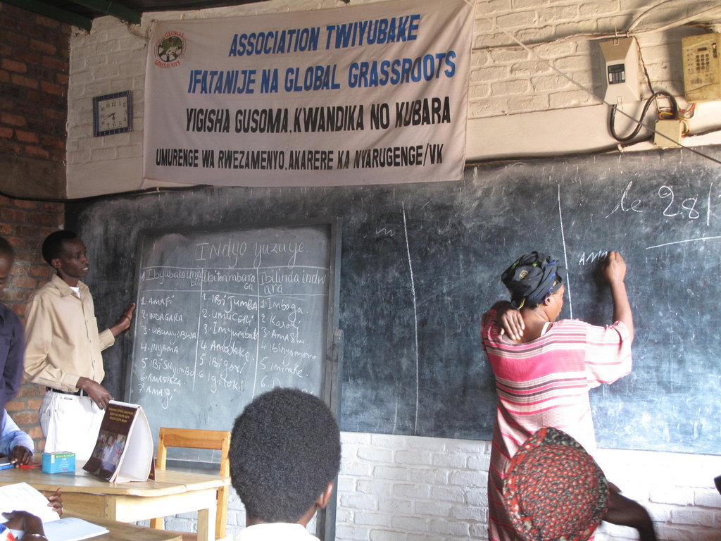 Teach 30 Rwandan Women to Read, Write & Calculate - GlobalGiving