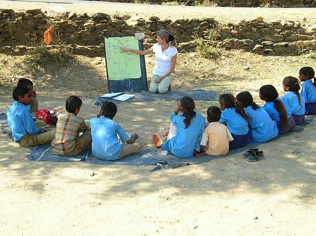 Fund a mobile school to provide education in India