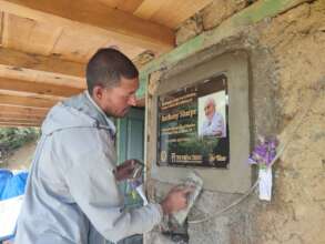 Cementing the plaque in place