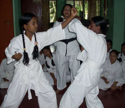 Nari Uddug Kendra
