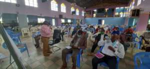 Forum involving parents and health workers