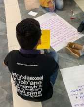 A teenager volunteer