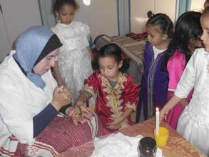 Henna during Achoura celebration