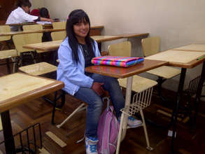 Claudia prepares for an obstetrics class.