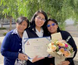 PH Alum Jennifer receives her bacehlor's degree.
