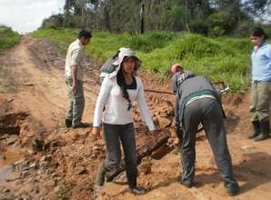 Mbaracayu Girls Hard at Work