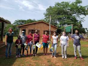 Students and families with microfranchises kits