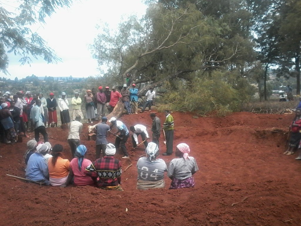 Community contribution-Excavating a school tank