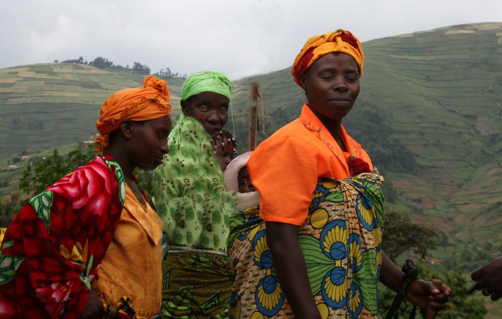 Clean Fuels and Cookstoves for Schools in Uganda