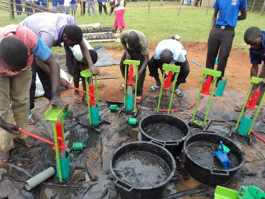 Clean Fuels and Cookstoves for Schools in Uganda