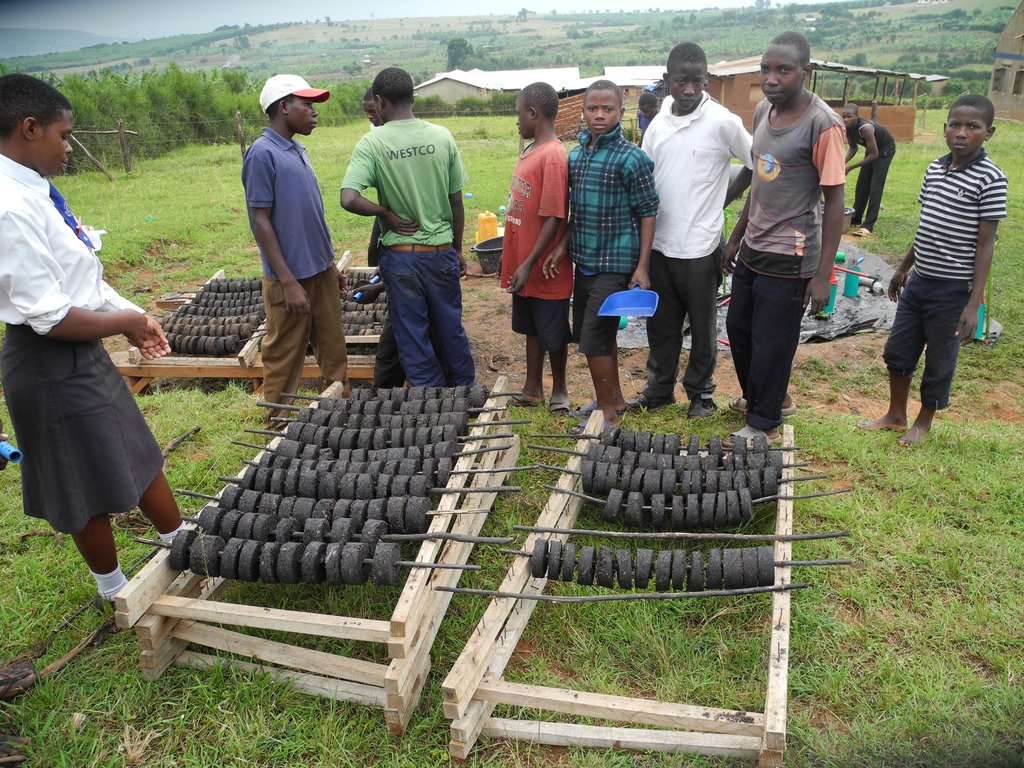 Clean Fuels and Cookstoves for Schools in Uganda