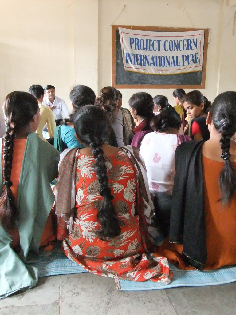 Empower Slum Youth in India to Earn Suitable Wages