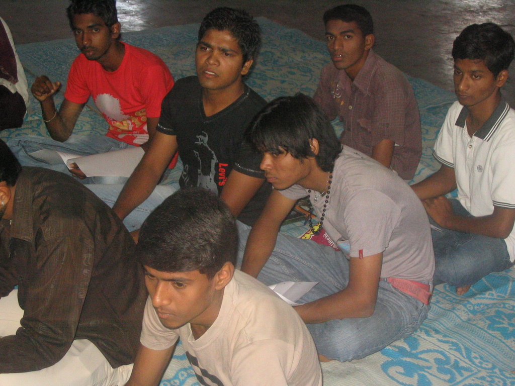 Empower Slum Youth in India to Earn Suitable Wages