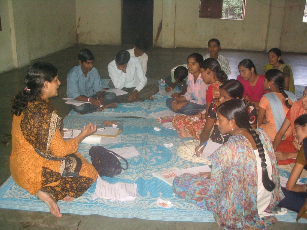 Empower Slum Youth in India to Earn Suitable Wages