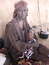 A displaced Somali mother and her baby.