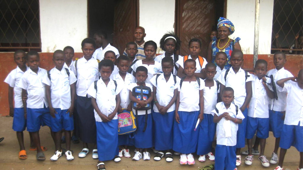 Luberizi schoolchildren after distribution