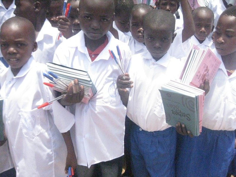 Rwenena children in Luberizi for distribution day