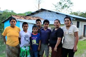 Maria and her family (Marcala, Honduras)
