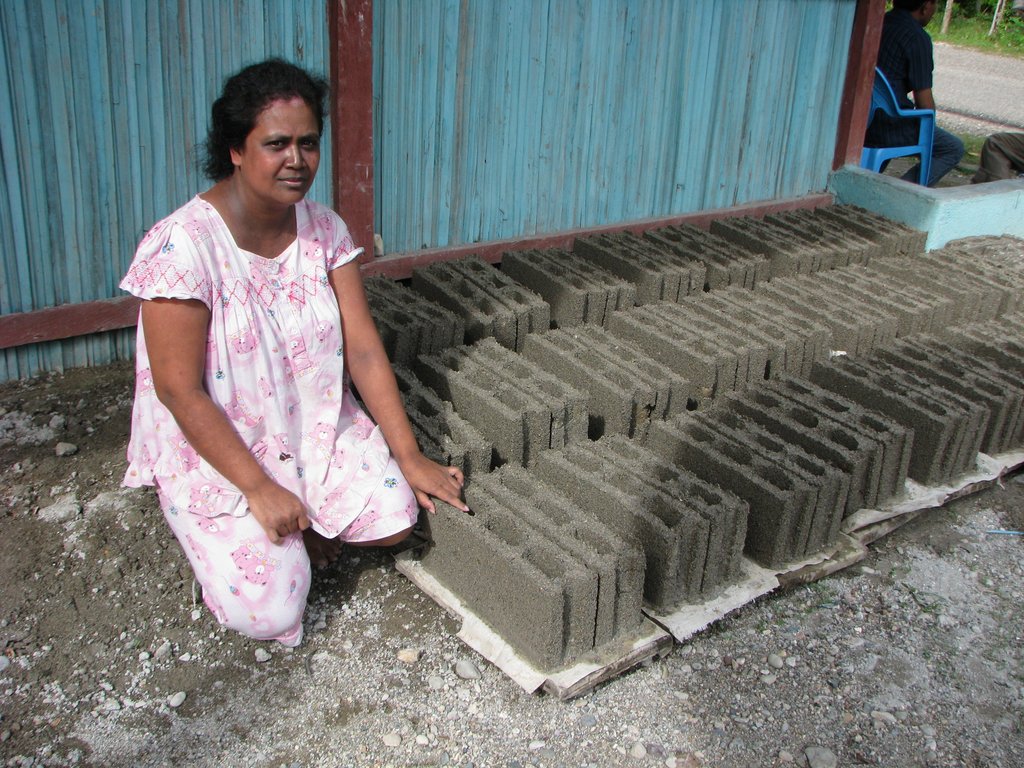 1065 MicroLoans for Rural Poor, Sumba (Indonesia)