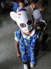 Train 4.000 colombian children in peace building.