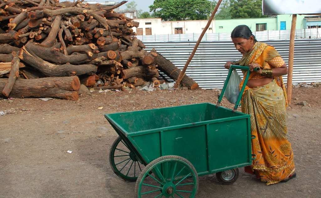 Take 100 Waste Pickers in India Out of Poverty GlobalGiving