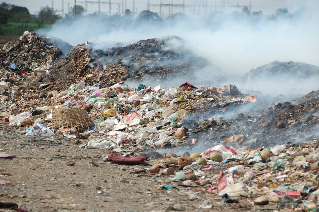 Take 100 Waste Pickers in India Out of Poverty