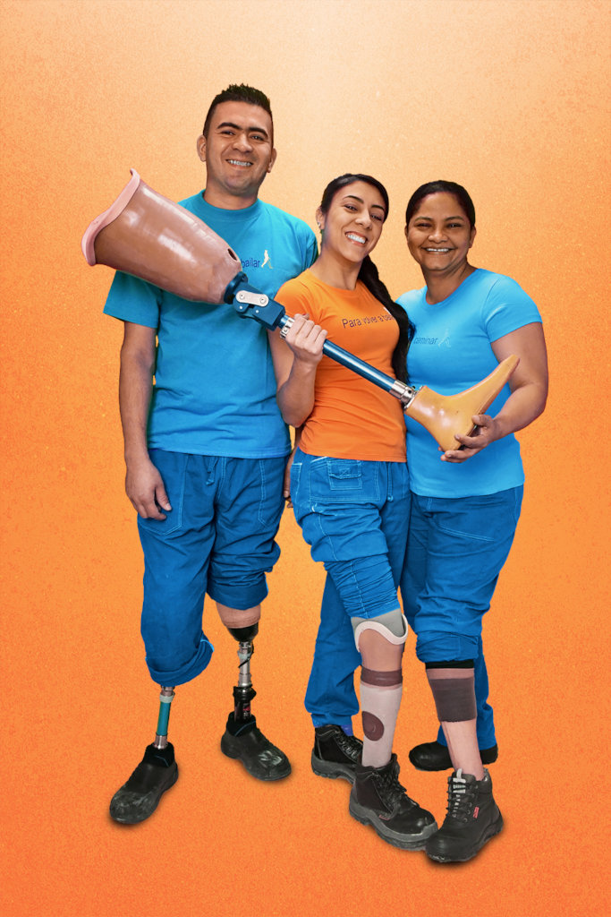 Give prosthetics to low limbs amputees in Colombia