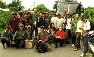 Forest Guardians en route to their meeting. (KSM)