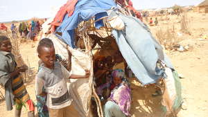 A Somali family on the Ethiopian border