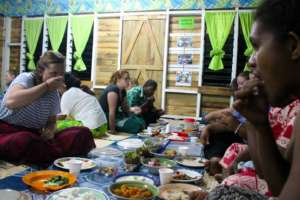 Dinner and chats between GVI and local teachers.