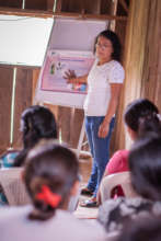 Juana, a brigadista, teaches about safe pregnancy