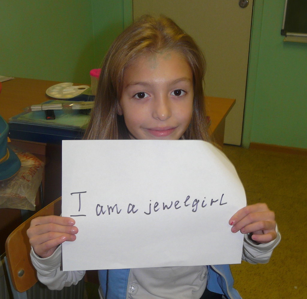 I am a JewelGirl. What Kind of Girl Are You?