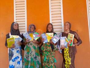 9th grade students happy to have new books