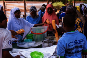 Cantine at Construction Training (photo: G. Smith)