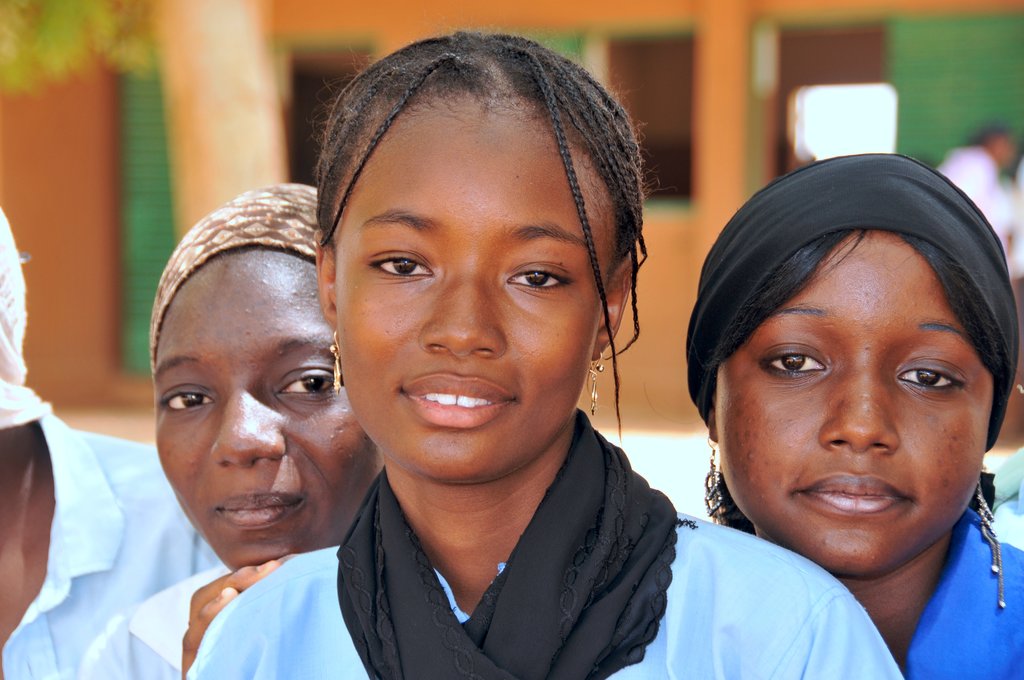 Empower girls in Niger for change via education