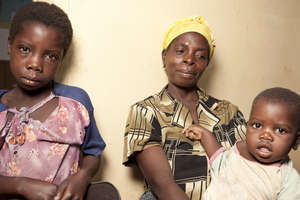 Mother with children in Zambia