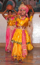 Piya During a Performance