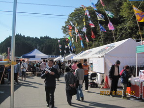Government-provided Temporary Shopping Complex